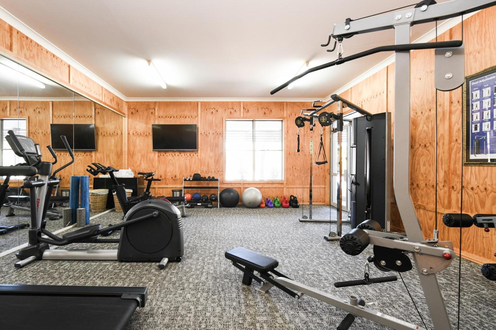 Powerhouse Hotel Tamworth By Rydges Exterior foto The gym at the 2016 Olympic Village