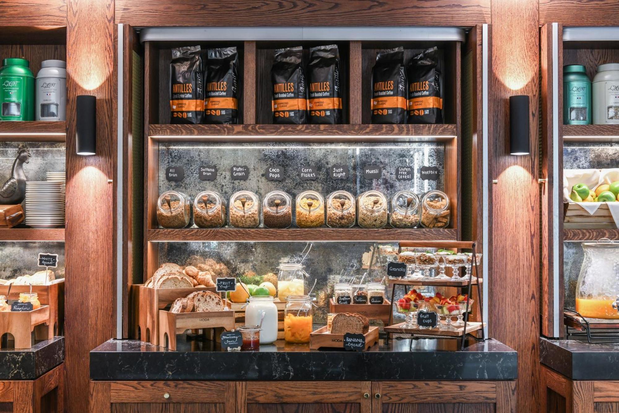 Powerhouse Hotel Tamworth By Rydges Exterior foto The Bread Station